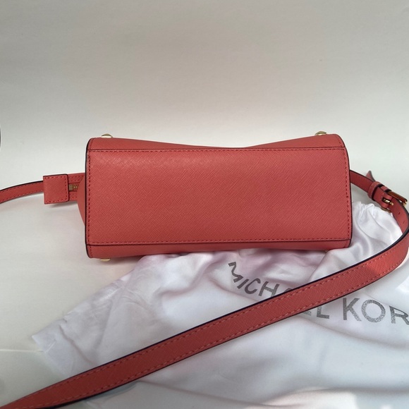 NWOT Michael Khors Coral Selma Shoulder Bag - Picture 5 of 5